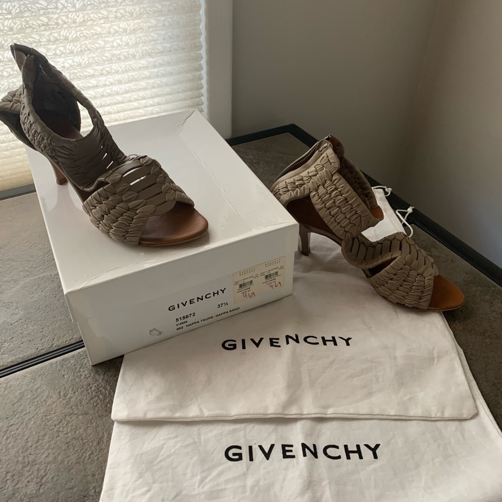 GIVENCHY Sandals w/ Box & Bags